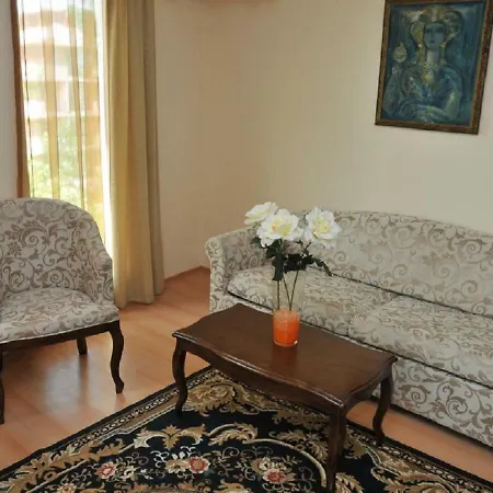 Mida Отель Солнечный берег