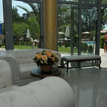Hotel Mida 3*