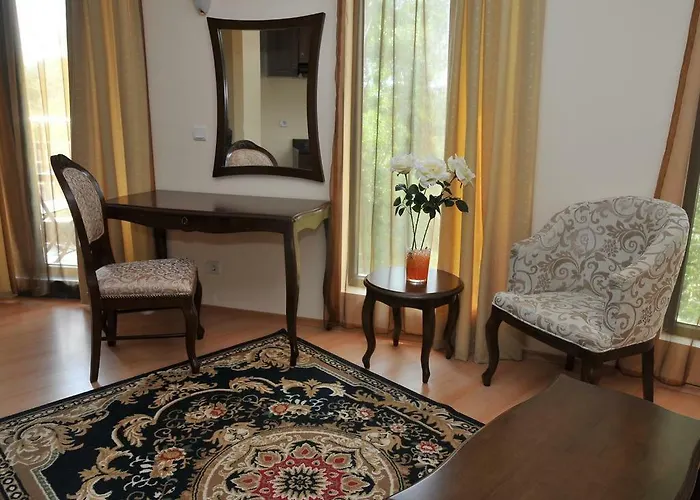 Готель Mida Сонячний Берег